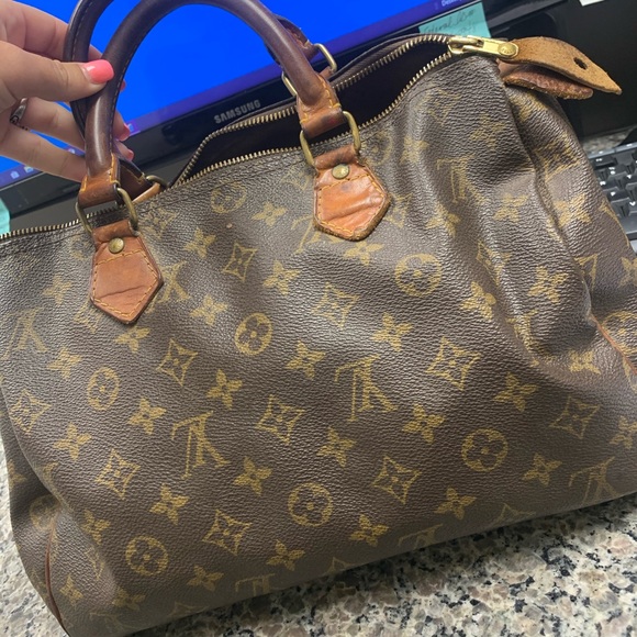 Louis Vuitton Handbags - Real LV bag